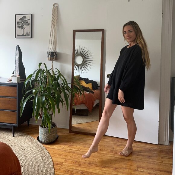 PrettyLittleThing Dresses & Skirts - Black Sweatshirt Style Long Sleeve Dress